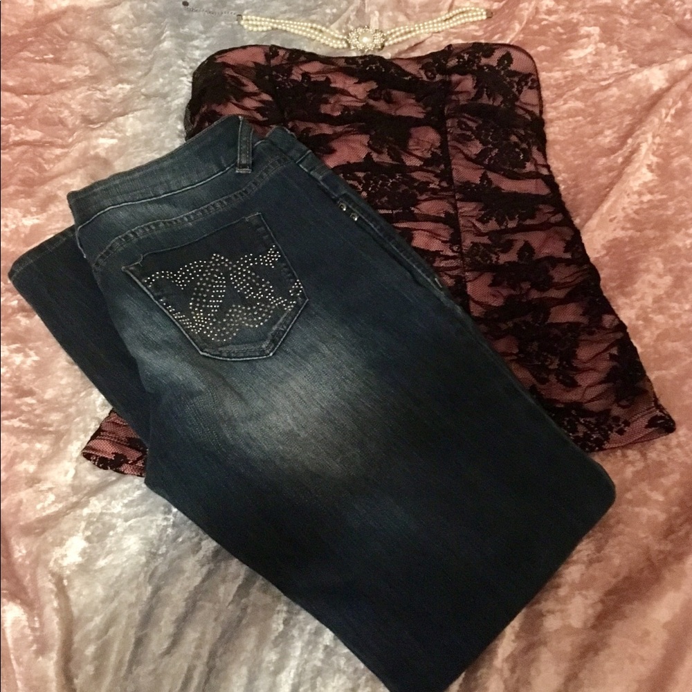 2B skinny jeans by BeBe!  Like new. Size 30x30